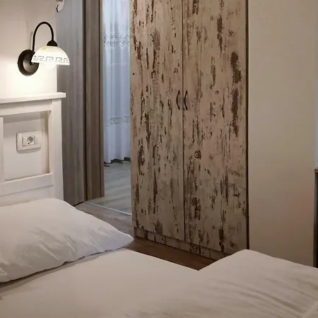 Casa Rossa Guest house 2*
