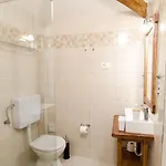 Casa Rossa Motovun, Boutique Istrian 4*
