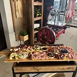 Casa Rossa Motovun, Boutique Istrian 招待所
