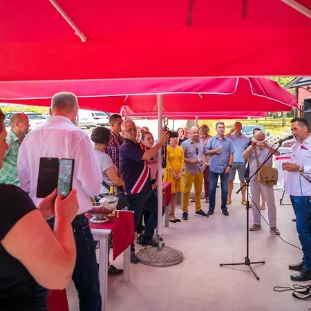Casa Rossa Πανσιόν Motovun