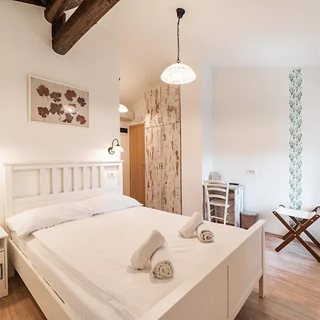 Casa Rossa Motovun, Boutique Istrian 4* 莫托文