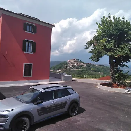 Πανσιόν Casa Rossa 2*