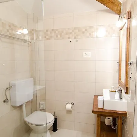 Casa Rossa Πανσιόν 2*