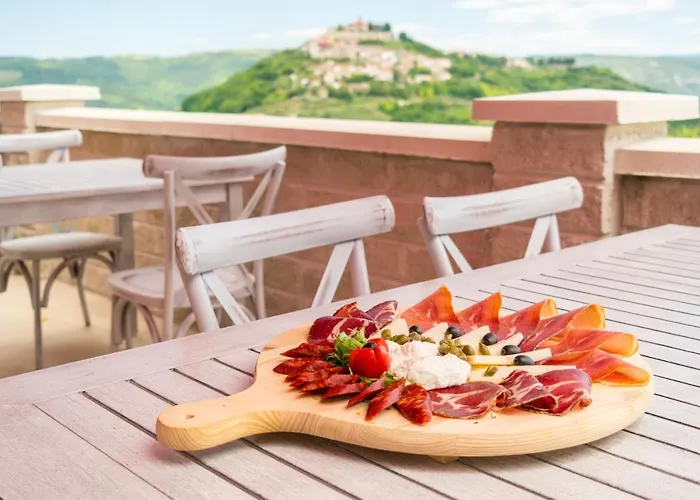 Casa Rossa Motovun, Boutique Istrian