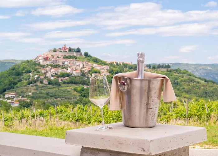 Maison d'hôtes Casa Rossa Motovun, Boutique Istrian