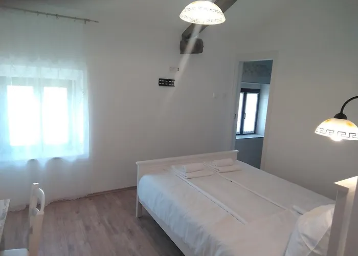 Casa Rossa Motovun, Boutique Istrian