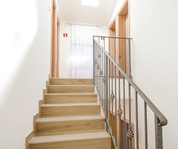 Casa Rossa Motovun, Boutique Istrian Maison d'hôtes Motovun