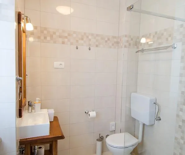 Maison d'hôtes Casa Rossa Motovun, Boutique Istrian Motovun