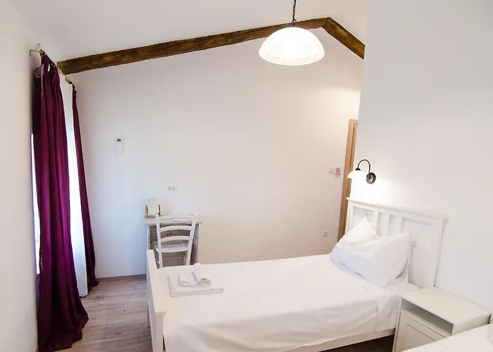 Casa Rossa Motovun, Boutique Istrian 4* Motovun