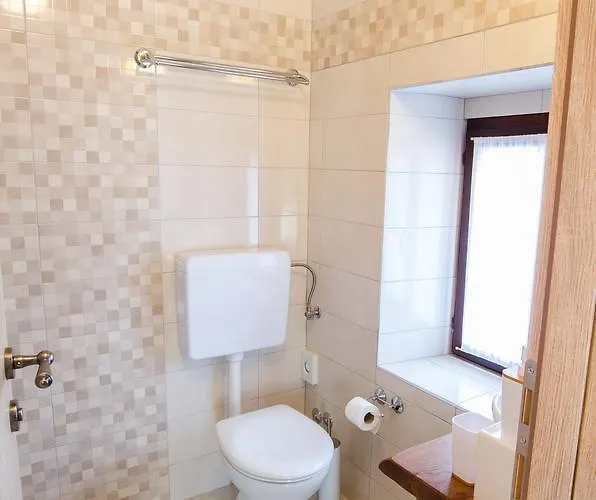 Casa Rossa Motovun, Boutique Istrian Motovun